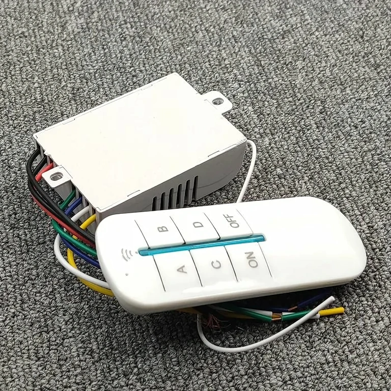 Interruttore luce con funzione RF a 433 MHz