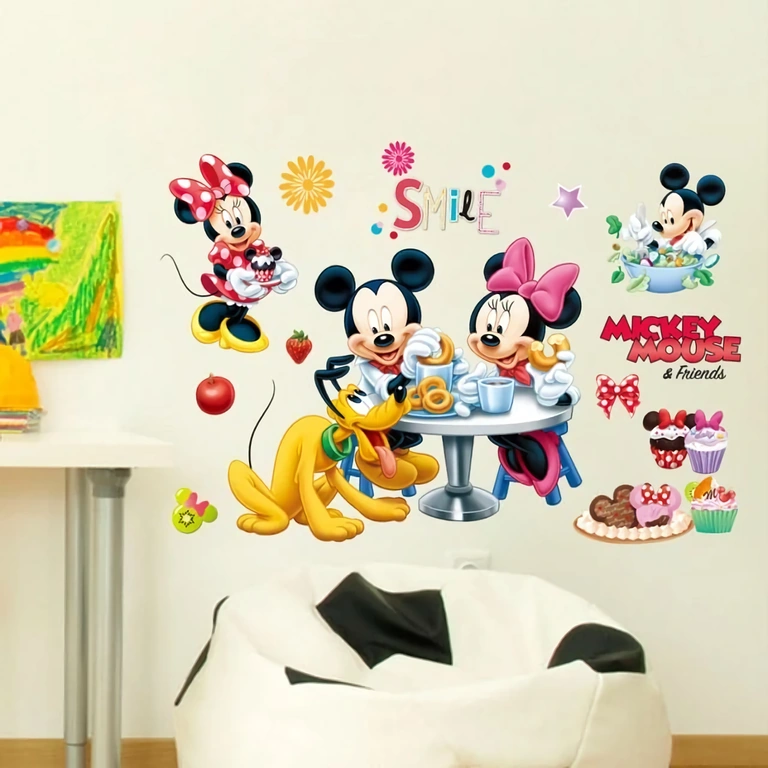 Adesivi decorativi Disney – Mickey, Minnie e Pluto Sticker autoadesivo con personaggi Disney per parete – Mickey, Minnie, Pluto