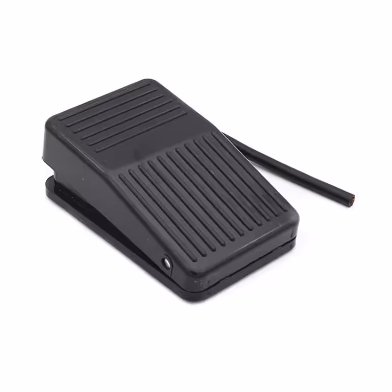 Interruttore a Pedale Elettrico – Pulsante a Pedale PTT 10A 250V per Controllo Apparecchiature