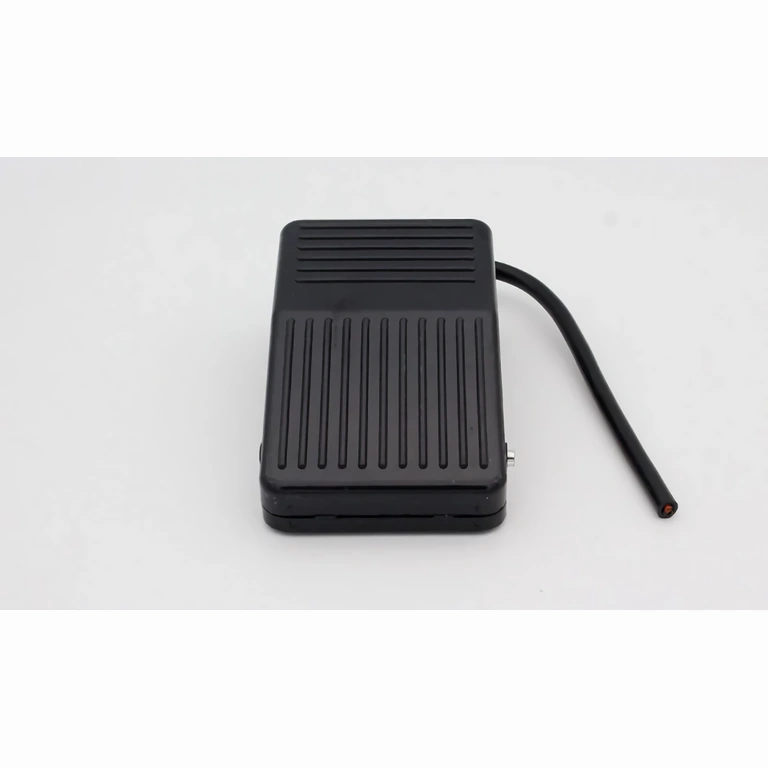 Interruttore elettrico per azionamento a piede – uso industriale