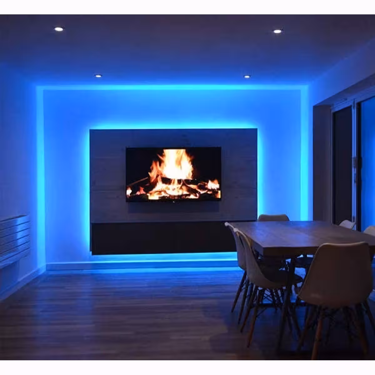 Striscia LED con controllo da app, telecomando, funzione timer e 16M colori