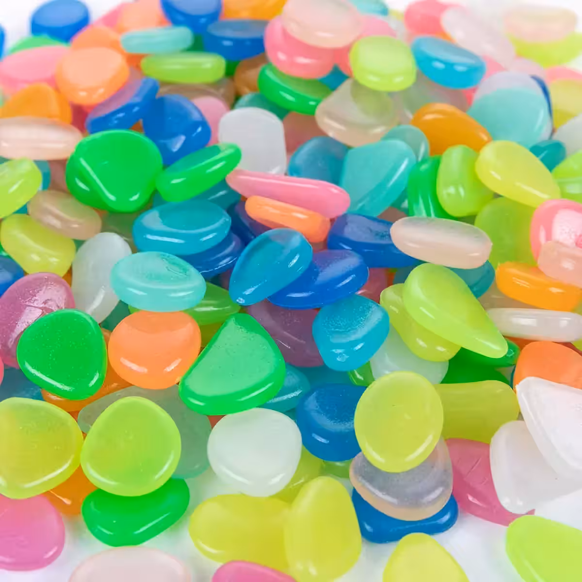 Ciottoli luminosi per allestimenti notturni