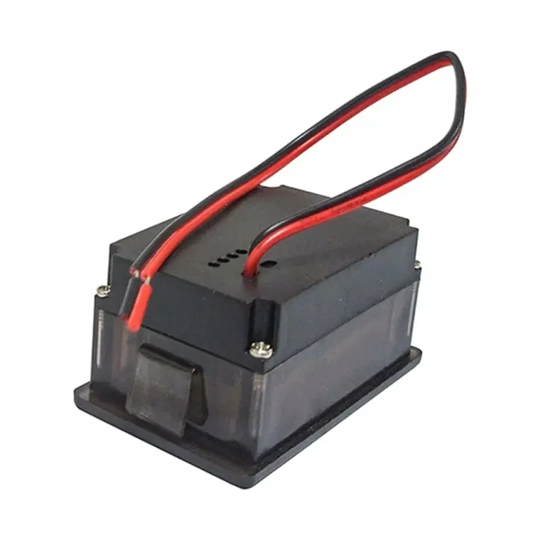 Voltmetro digitale universale 12V-72V per accumulatori Misurazione precisa tensione per sistemi auto ed elettrici con display chiaro