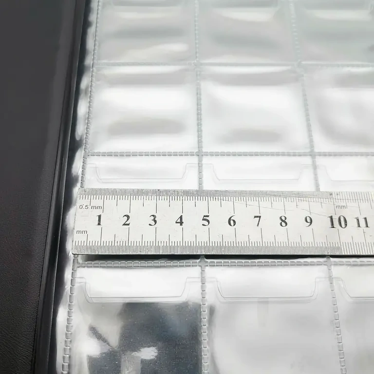 Album speciale per collezionisti di monete numismatiche