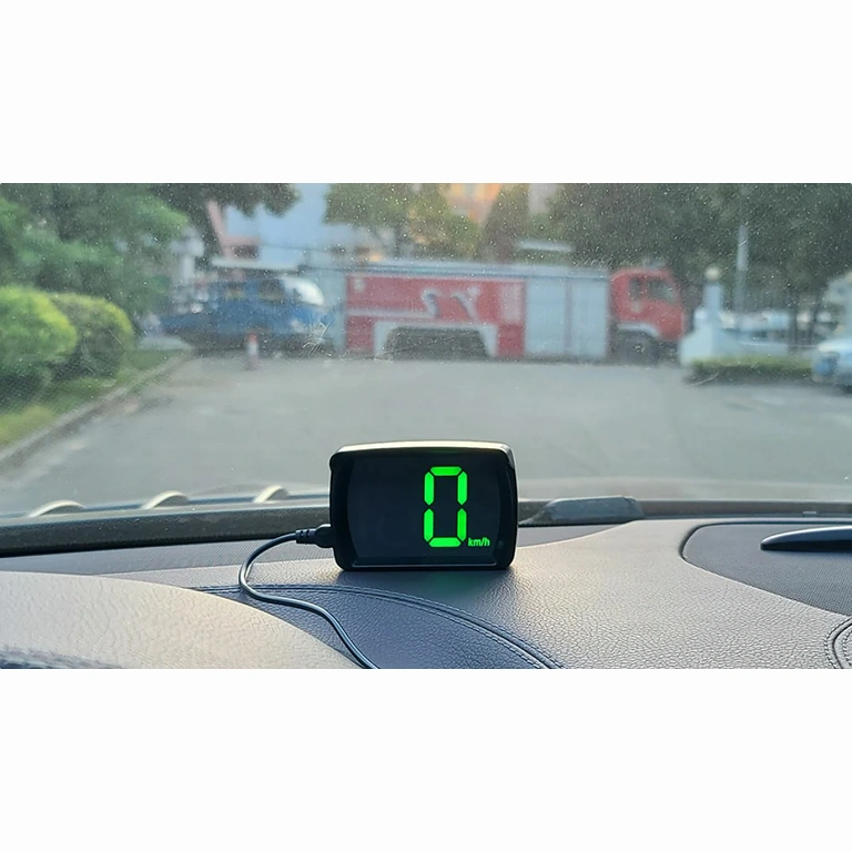 Head-up display per velocimetro, visibilità chiara in ogni condizione