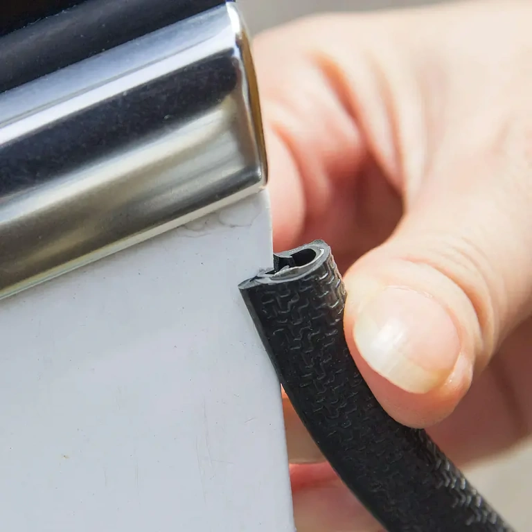 Striscia protezione bordi porte auto Striscia flessibile protezione bordo porte auto