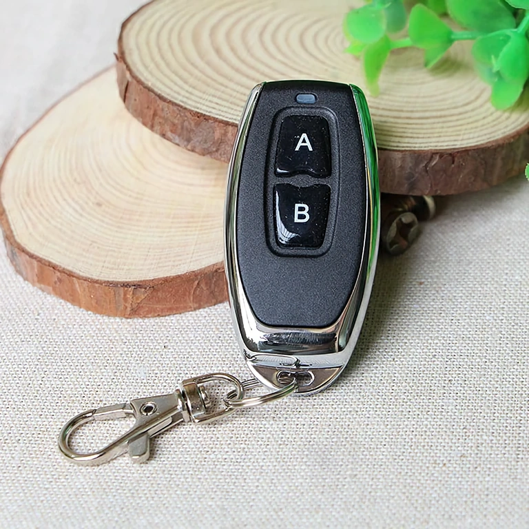 Telecomando piccolo e portatile, ideale per automazioni