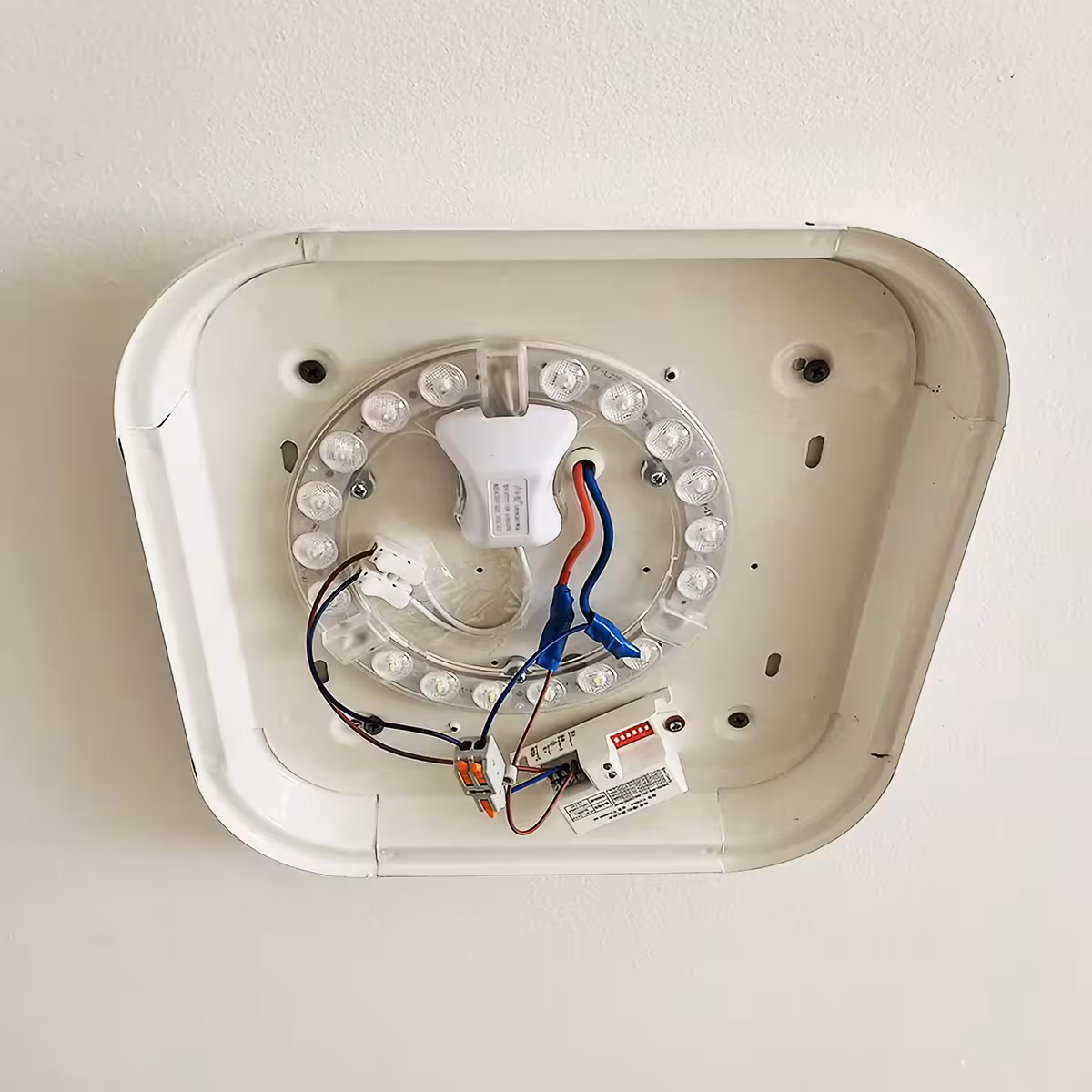 Installazione del sensore su soffitti alti, fino a 6 metri