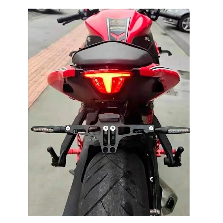 Supporto targa per moto sportive Supporto targa moto sport con illuminazione LED integrata