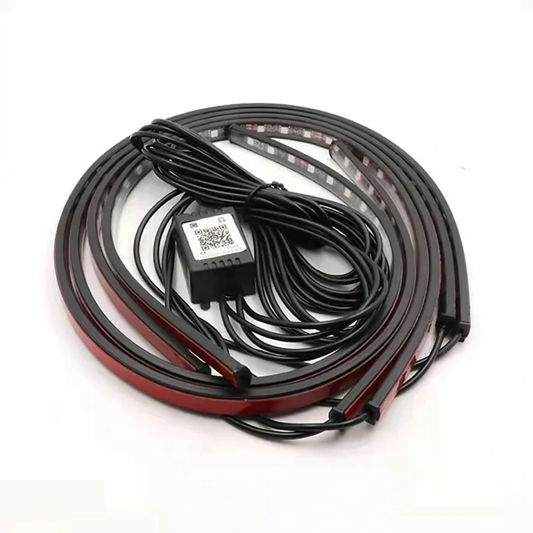 Sistema di illuminazione LED multicolore per auto