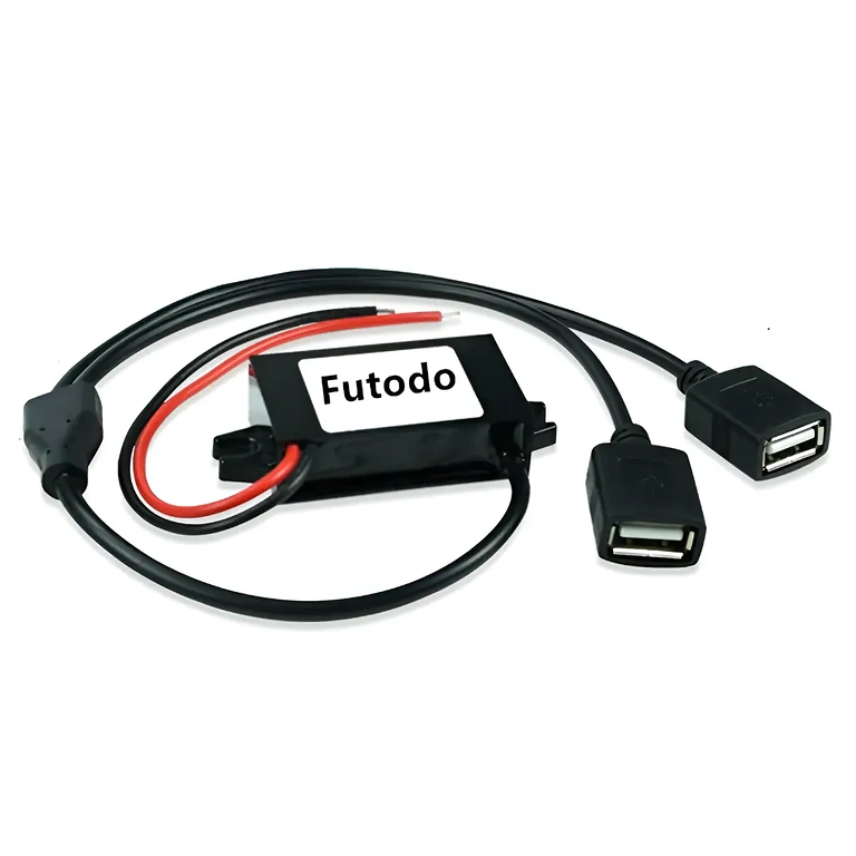 Immagine caricatore USB per dispositivi elettronici, uscita stabile 5V 3A, ideale per telefoni e camere auto