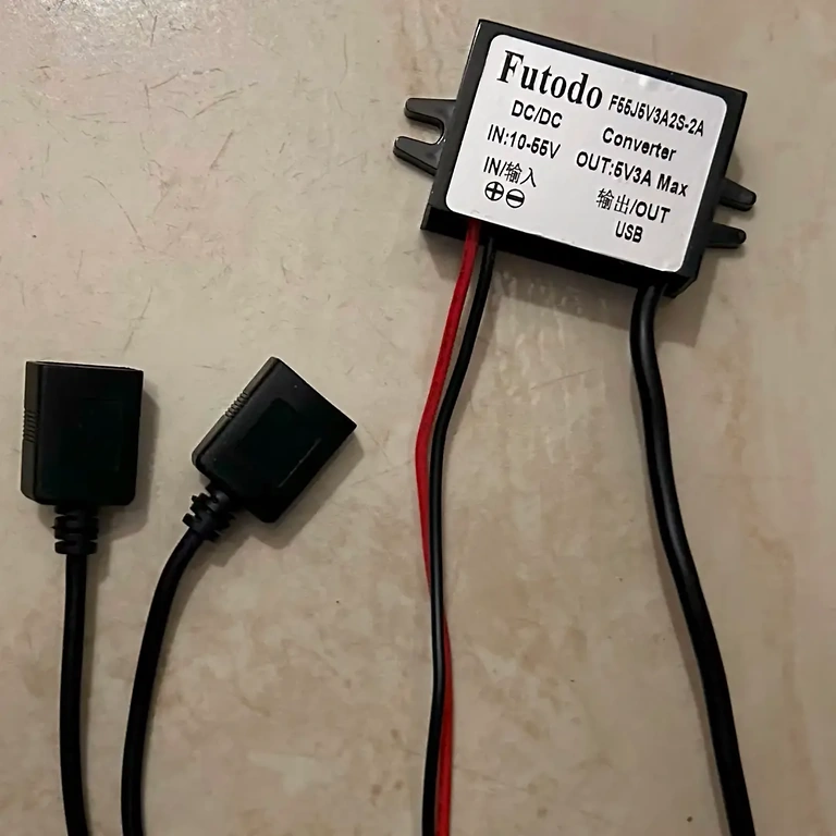 Convertitore alimenta una telecamera di sorveglianza da sorgente 48V