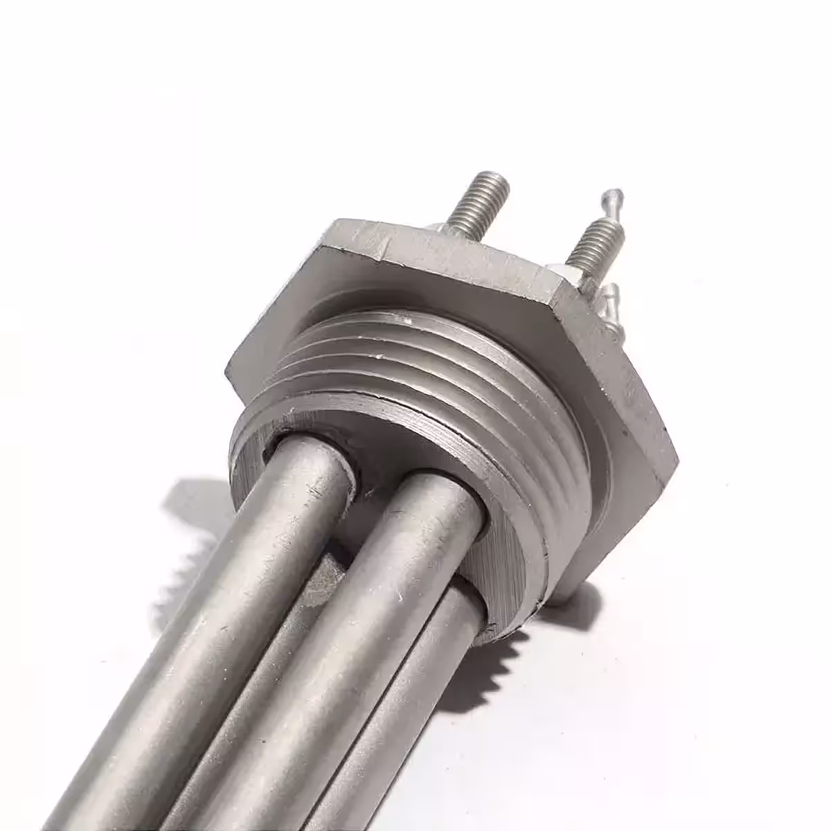 Dettaglio filetto BSP 1 inch sull’elemento riscaldante