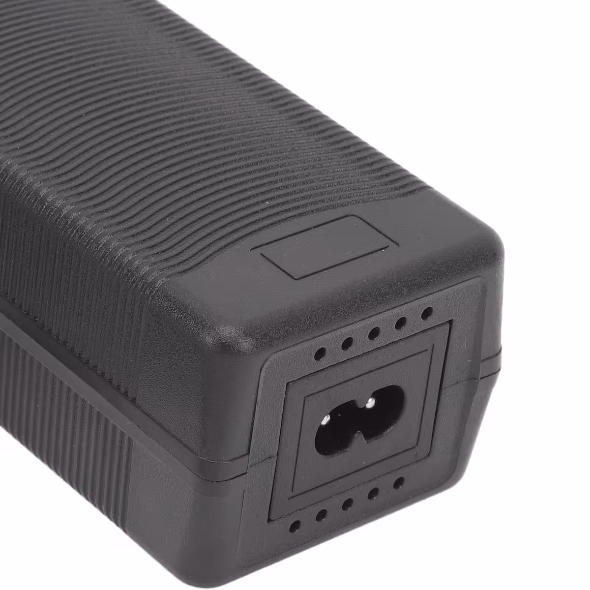 Caricabatterie 36V–42V 3A con ventola silenziosa per rapido raffreddamento e sicurezza termica