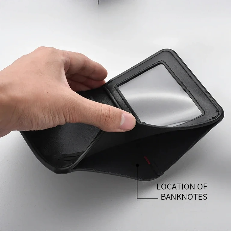 Portafoglio carte e documento in pelle naturale, sottile ed elegante, tenuto in mano